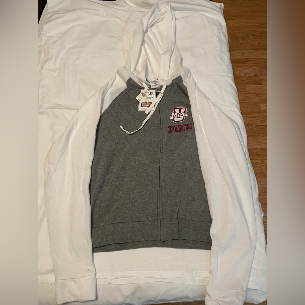NWT Victoria’s Secret Pink collegiate Collection UMass full zip hoodie